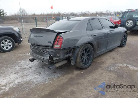 2014 Chrysler 300 300S z USA, uszkodzony, nr VIN 2C3CCABG0EH383191